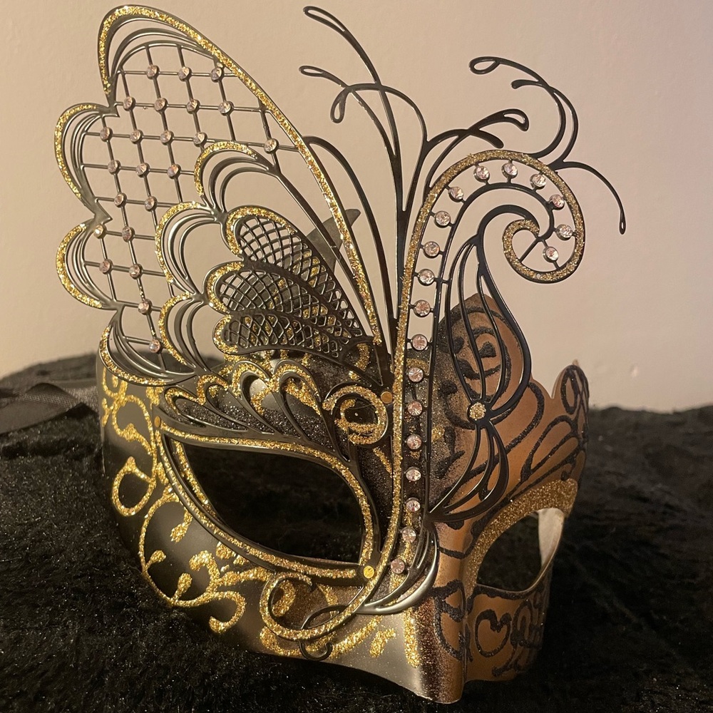 Butterfly Venetian Masquerade Mask in Black and Gold